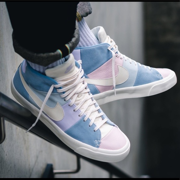 🚨PRICE DROP🚨 Nike Blazer Royal Easter QS - Picture 2 of 8